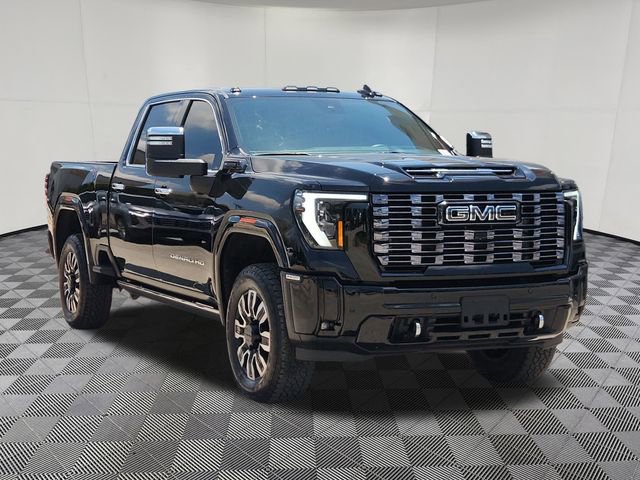 Used 2025 GMC Sierra 2500 Denali Ultimate w/ Max Trailering Package AWD/4WD image 2