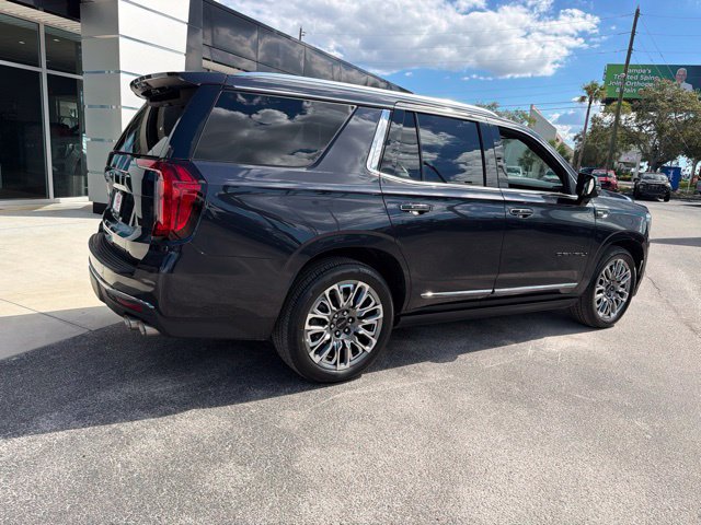 Used 2024 GMC Yukon Denali Ultimate AWD/4WD image 8