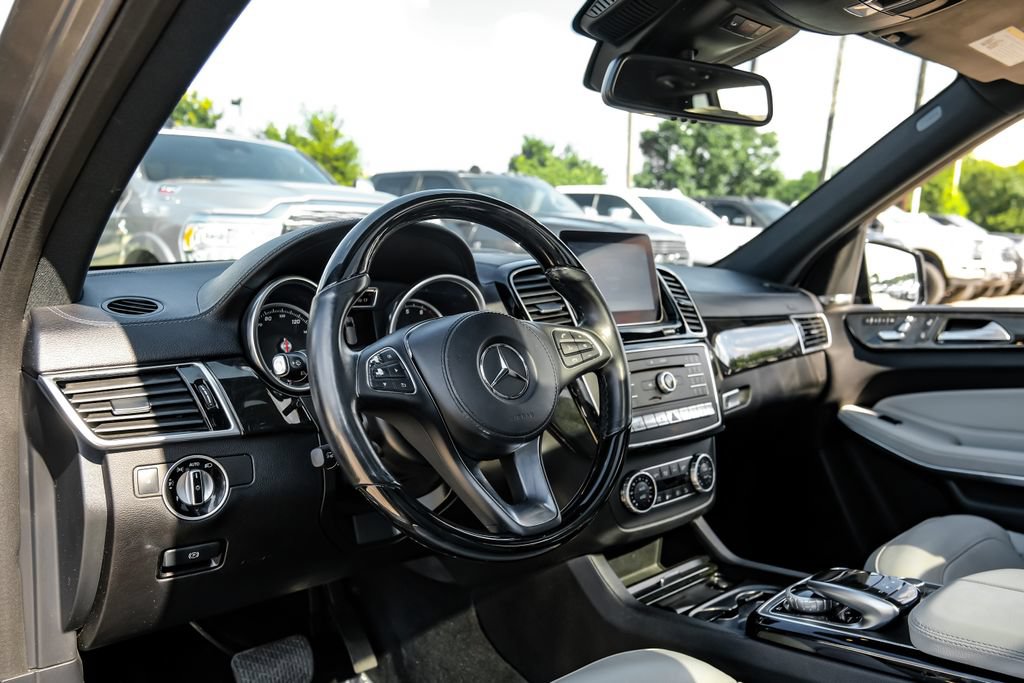 Used 2018 Mercedes-Benz GLS 550 4MATIC image 13