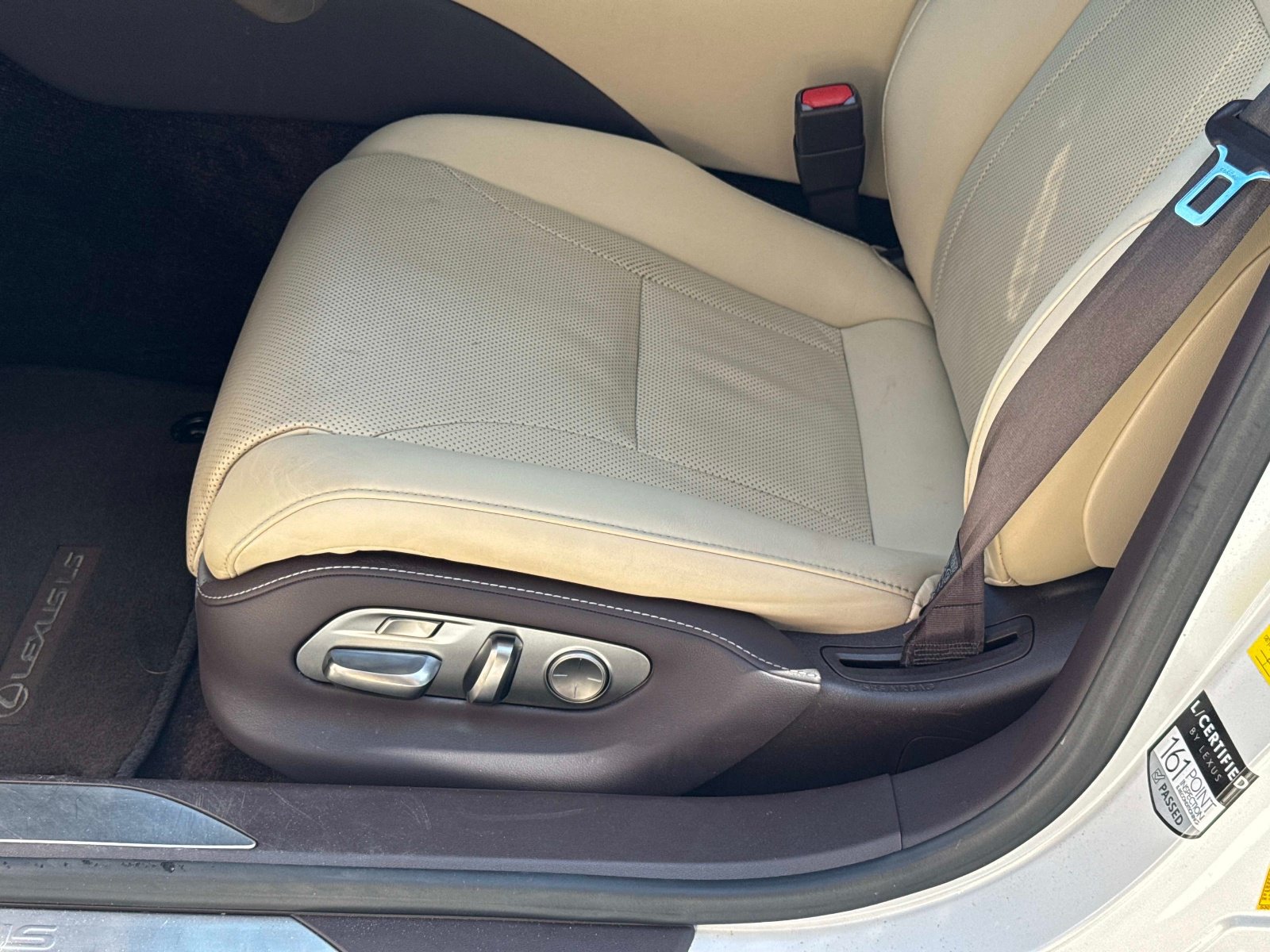 Used 2020 Lexus LS 500 w/ Accessory Package (Z1) RWD image 19