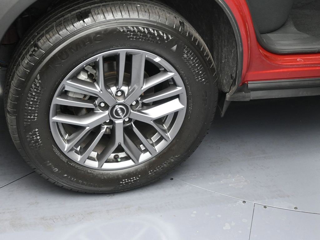 Certified 2025 Nissan Rogue S image 5