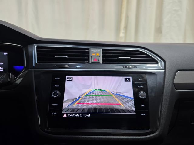 Certified 2023 Volkswagen Tiguan SE w/ Panoramic Sunroof Package image 21