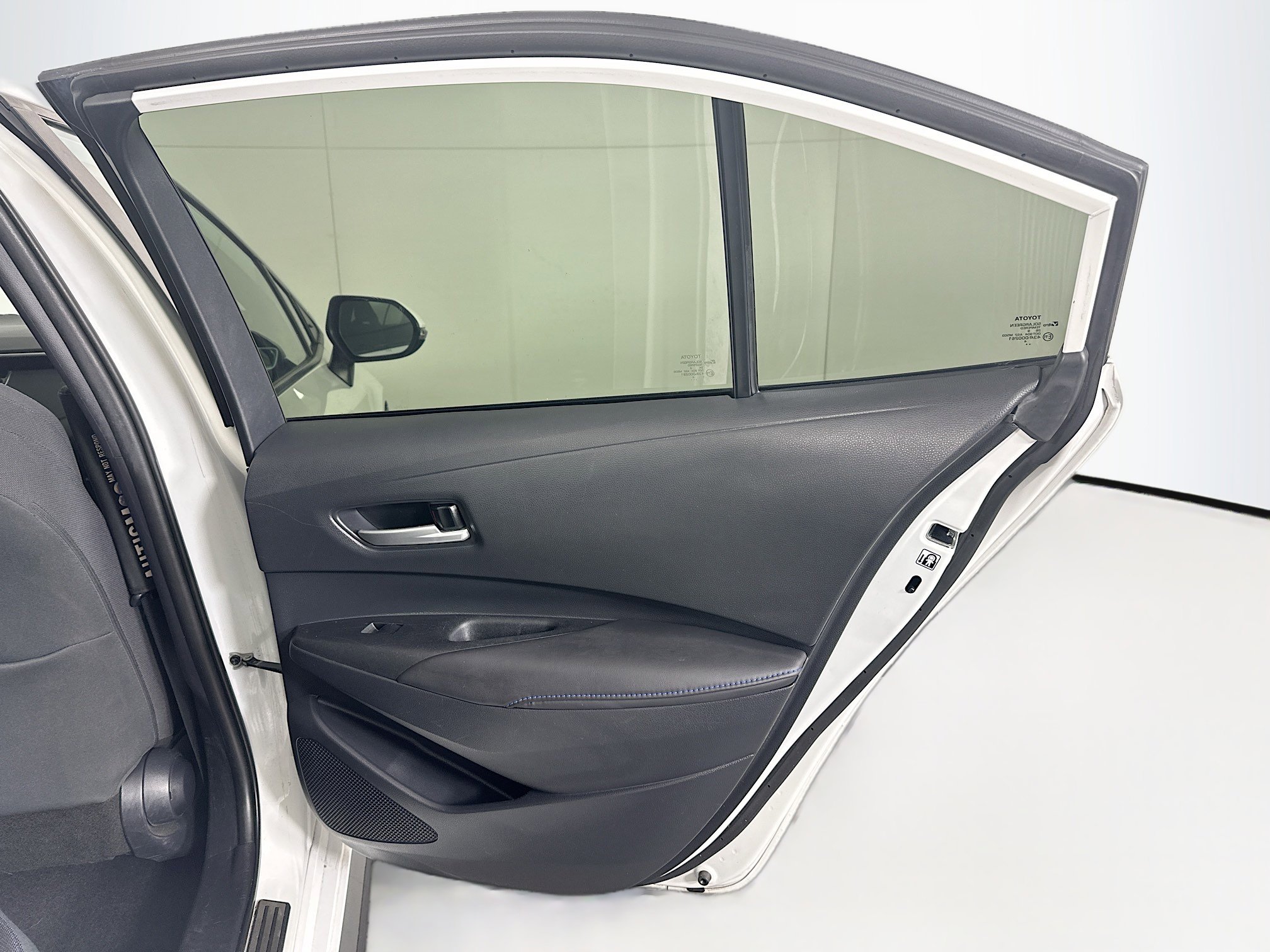 Used 2020 Toyota Corolla SE image 27