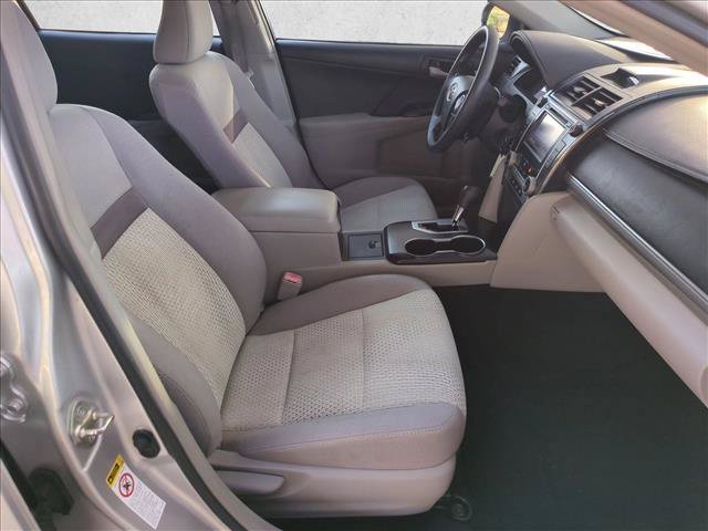 Used 2014 Toyota Camry LE FWD image 19