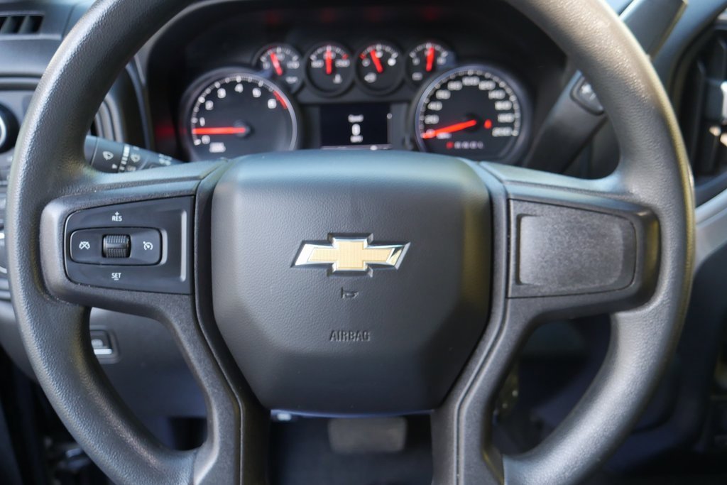 Used 2020 Chevrolet Silverado 1500 Custom w/ Custom Value Package image 12