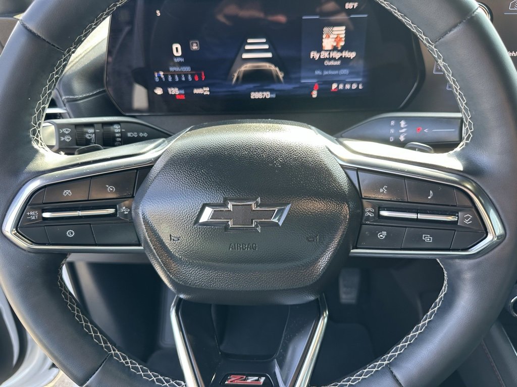 Used 2025 Chevrolet Traverse Z71 w/ Driver Confidence Package image 26