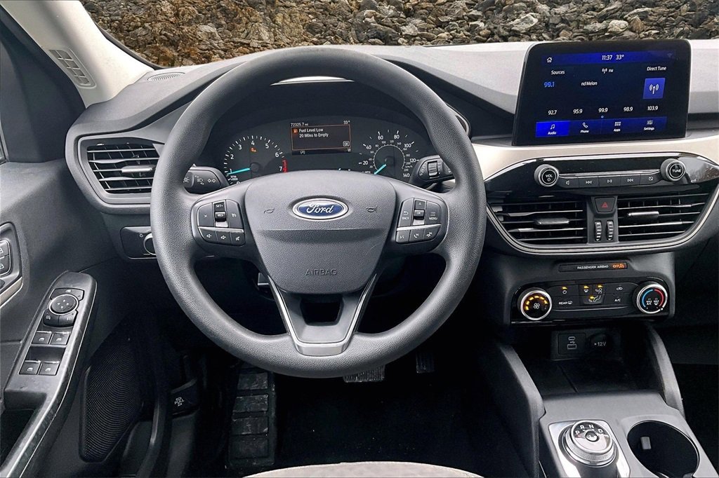 Used 2022 Ford Escape SE image 5