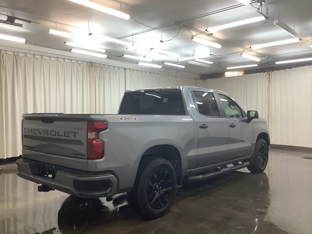 Used 2023 Chevrolet Silverado 1500 Custom w/ 2.7L Blackout Package AWD/4WD image 6