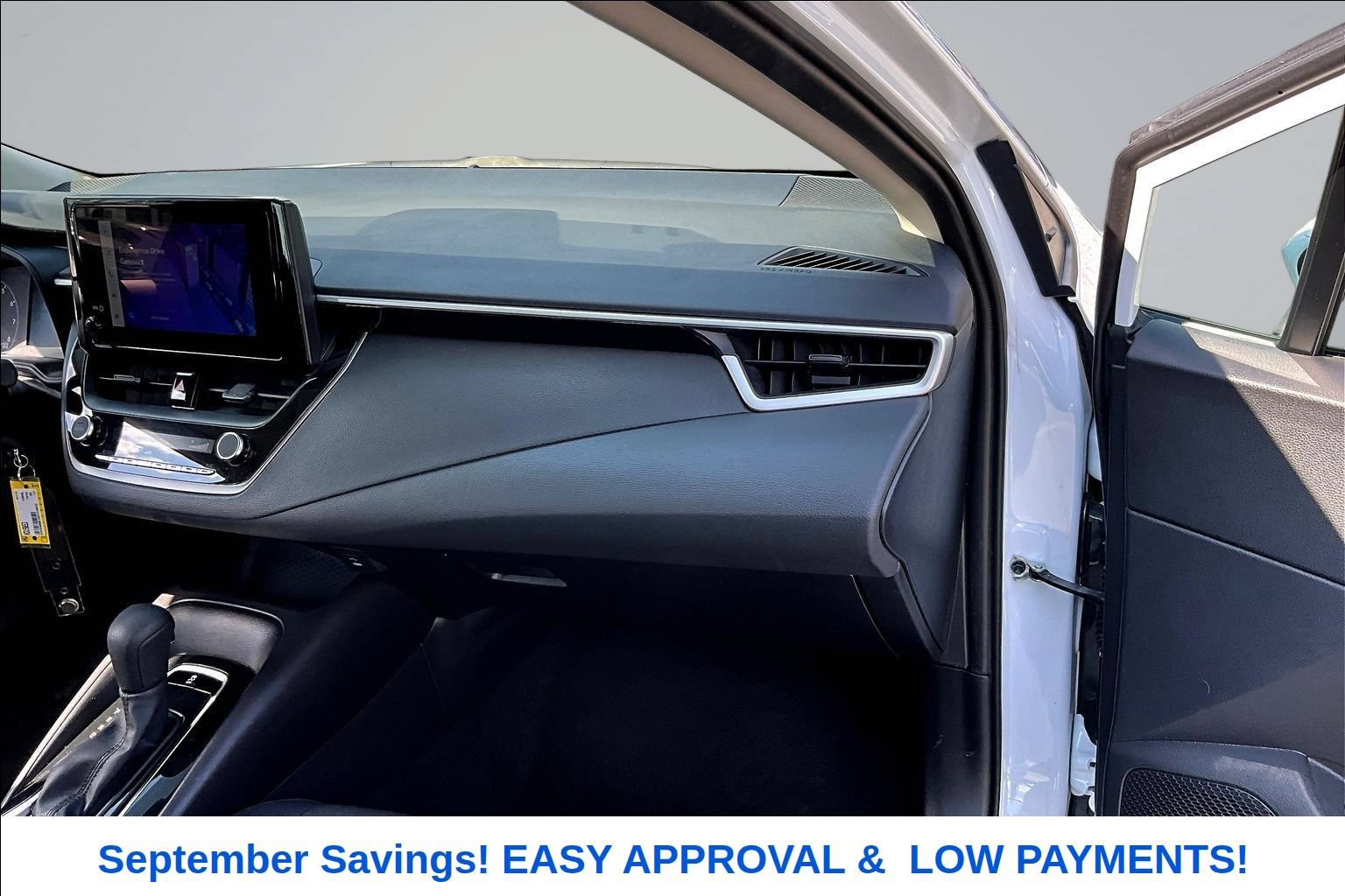 Used 2025 Toyota Corolla LE FWD image 24