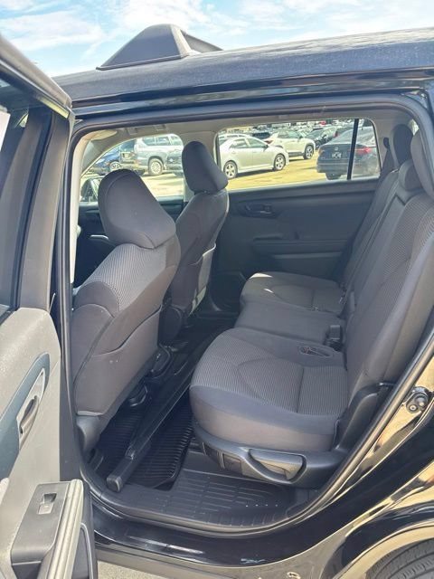 Used 2023 Toyota Highlander LE AWD/4WD image 11