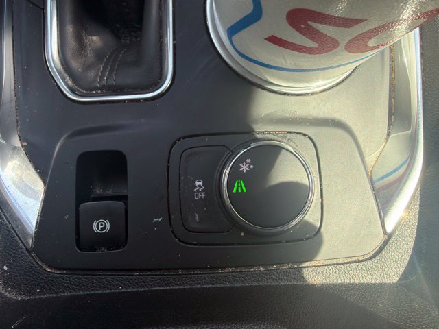 Used 2020 Chevrolet Traverse LT FWD image 12