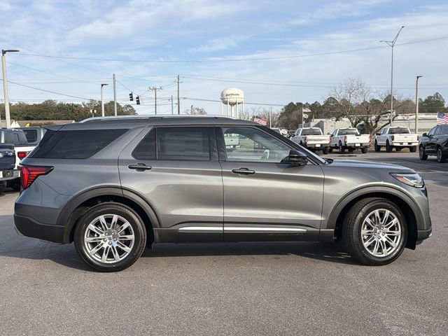 New 2026 Ford Explorer Platinum image 15
