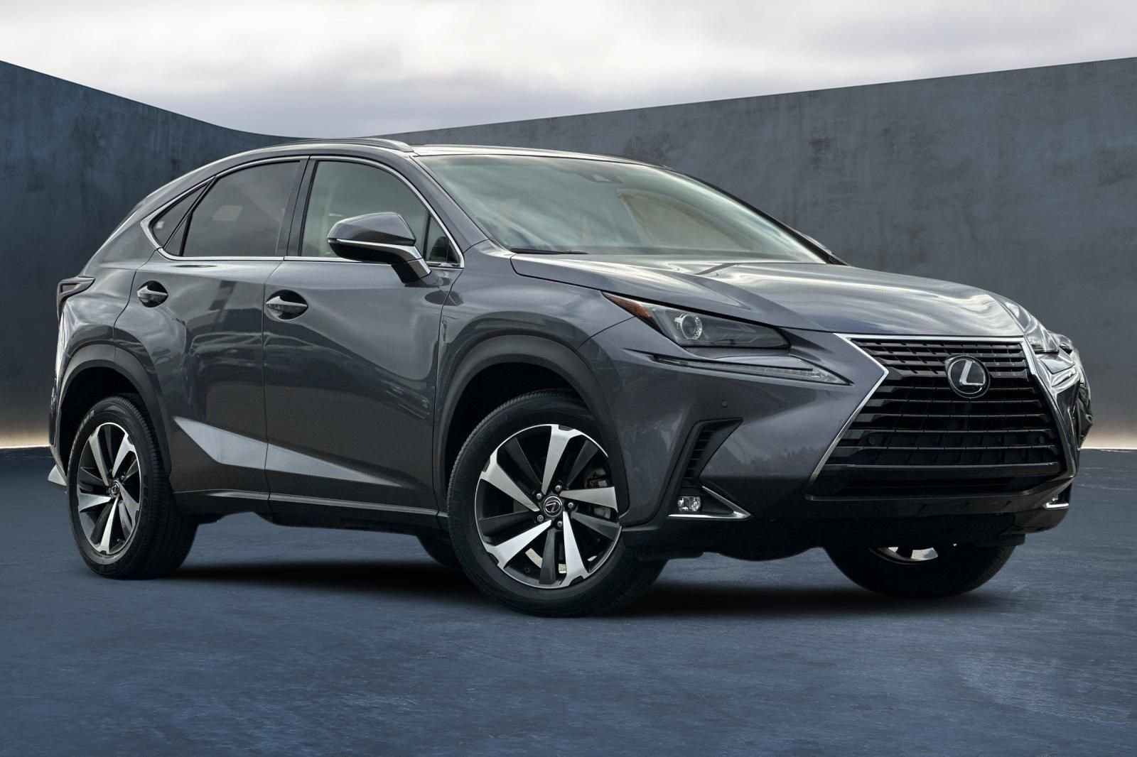 Used 2018 Lexus NX 300 FWD w/ Premium Package image 2