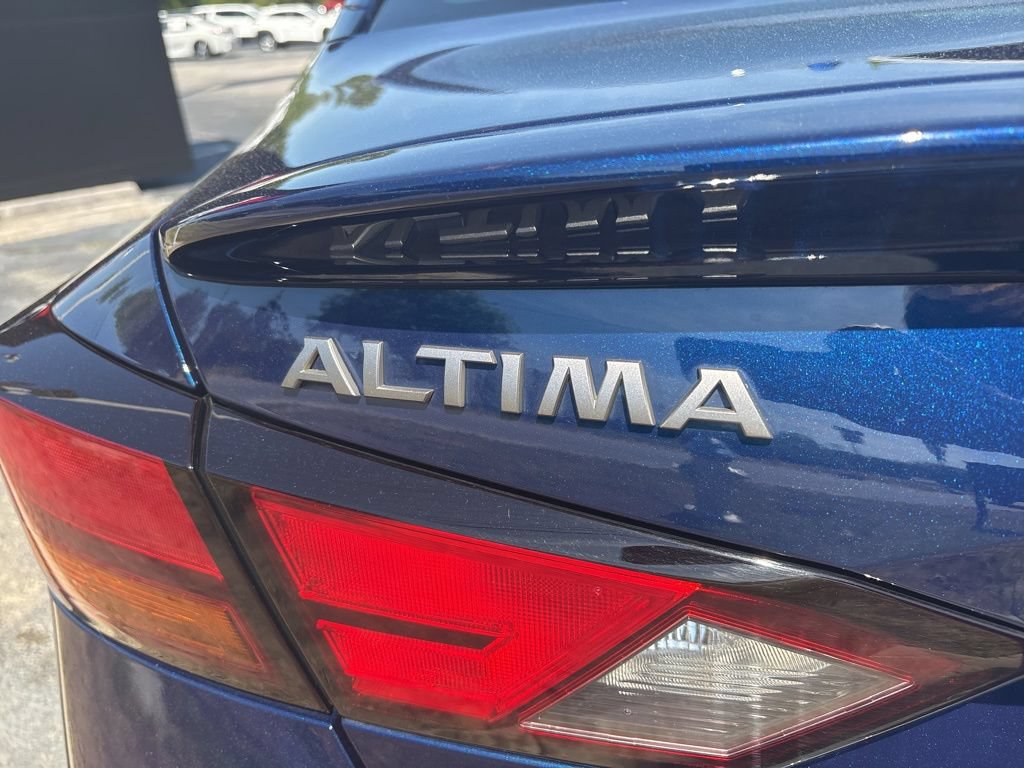 Used 2023 Nissan Altima 2.0 SR FWD image 29