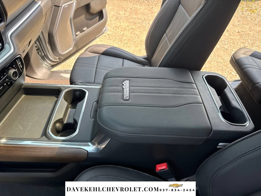 Used 2025 Chevrolet Silverado 3500 High Country w/ High Country Premium Package AWD/4WD image 19