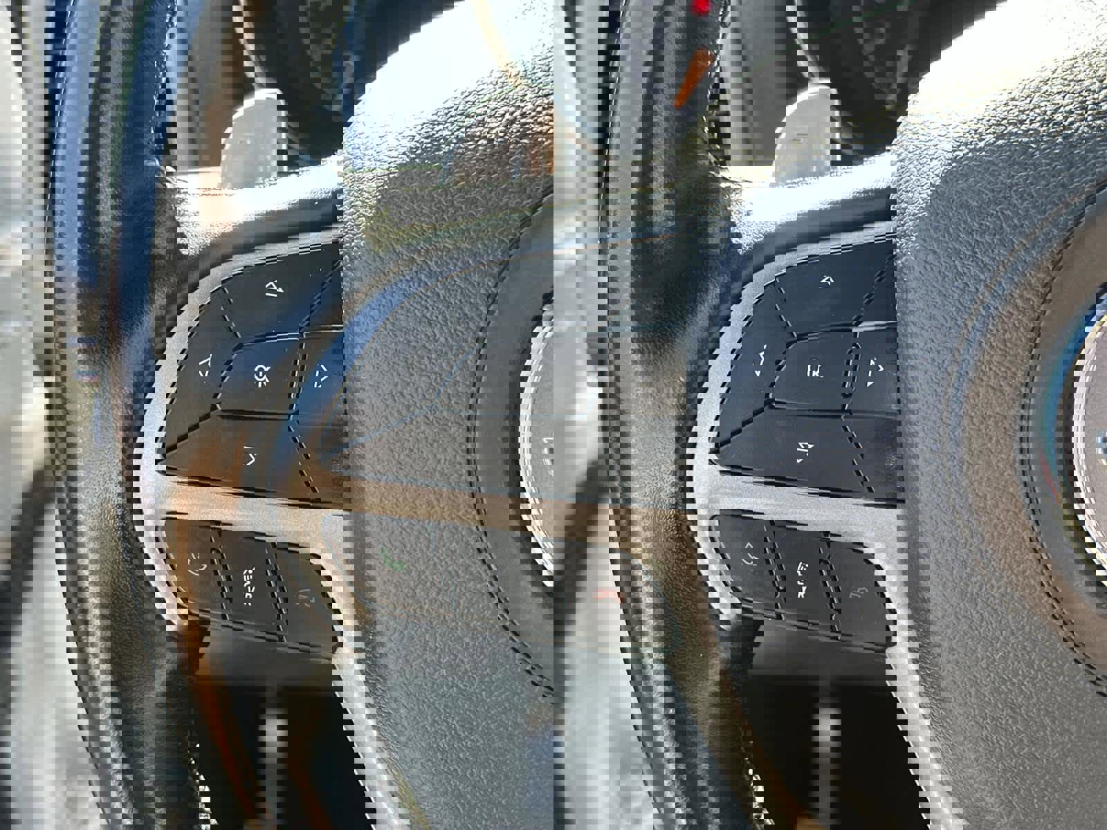 Used 2020 Jeep Grand Cherokee Limited X image 24