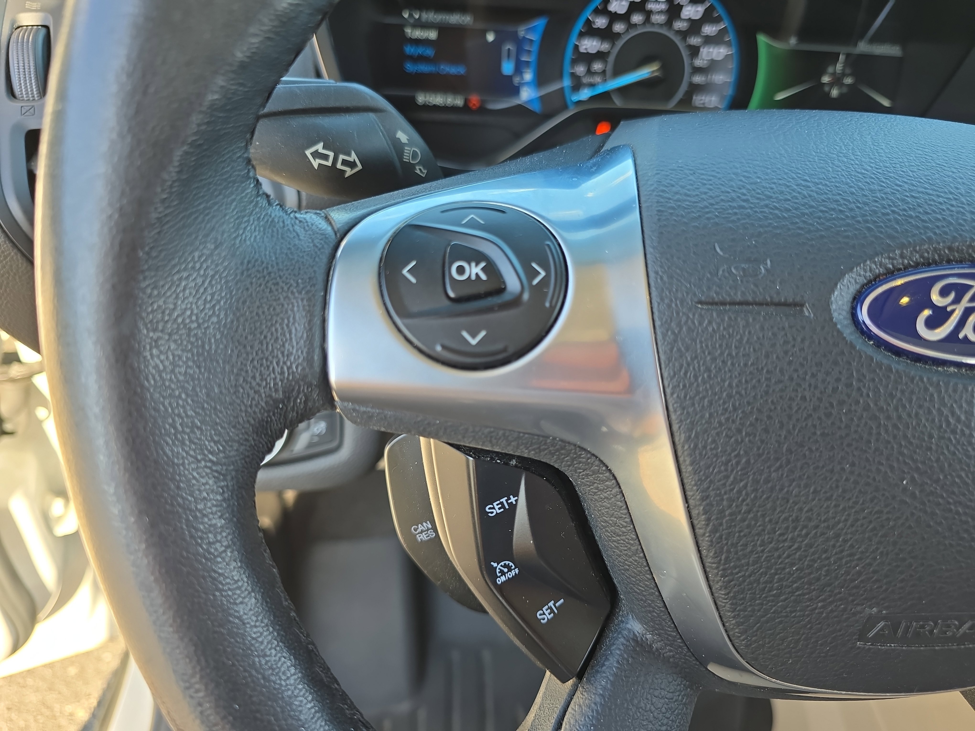 Used 2017 Ford C-MAX Titanium w/ Equipment Group 301A image 17