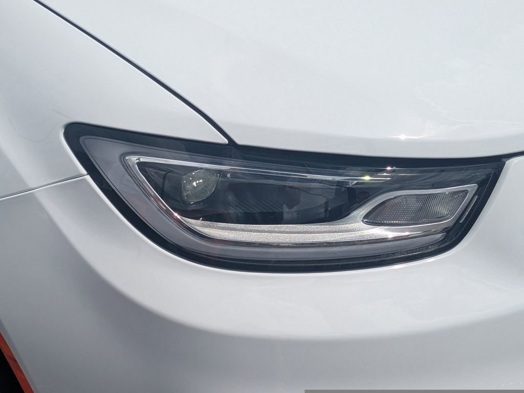 New 2026 Chrysler Pacifica Limited w/ S Appearance Package FWD image 9