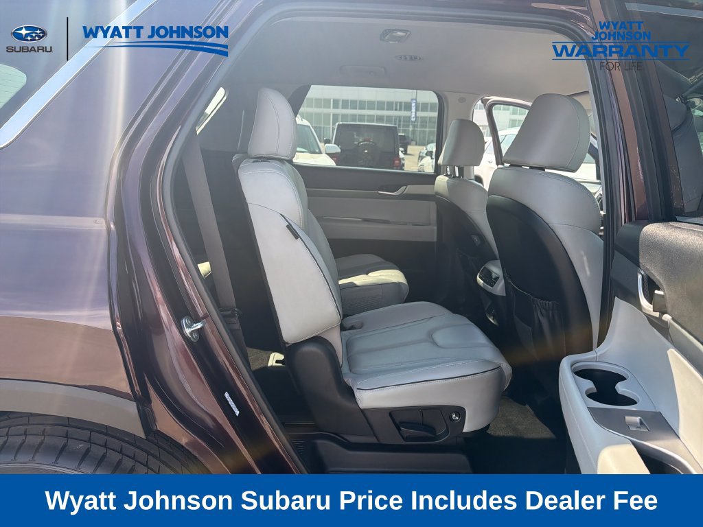 Used 2025 Hyundai Palisade SEL FWD image 34