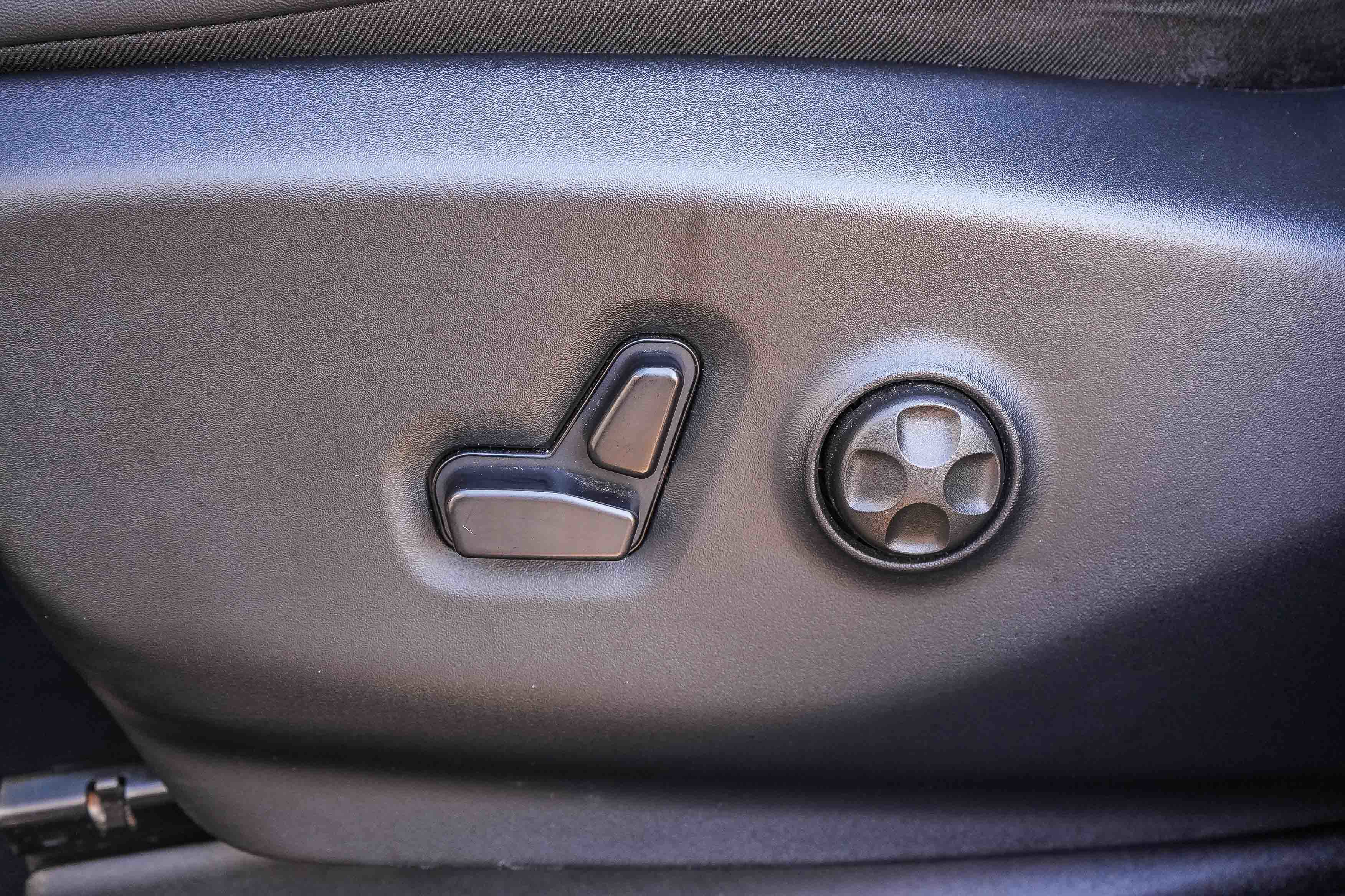 Used 2025 Chrysler Pacifica Select FWD image 21