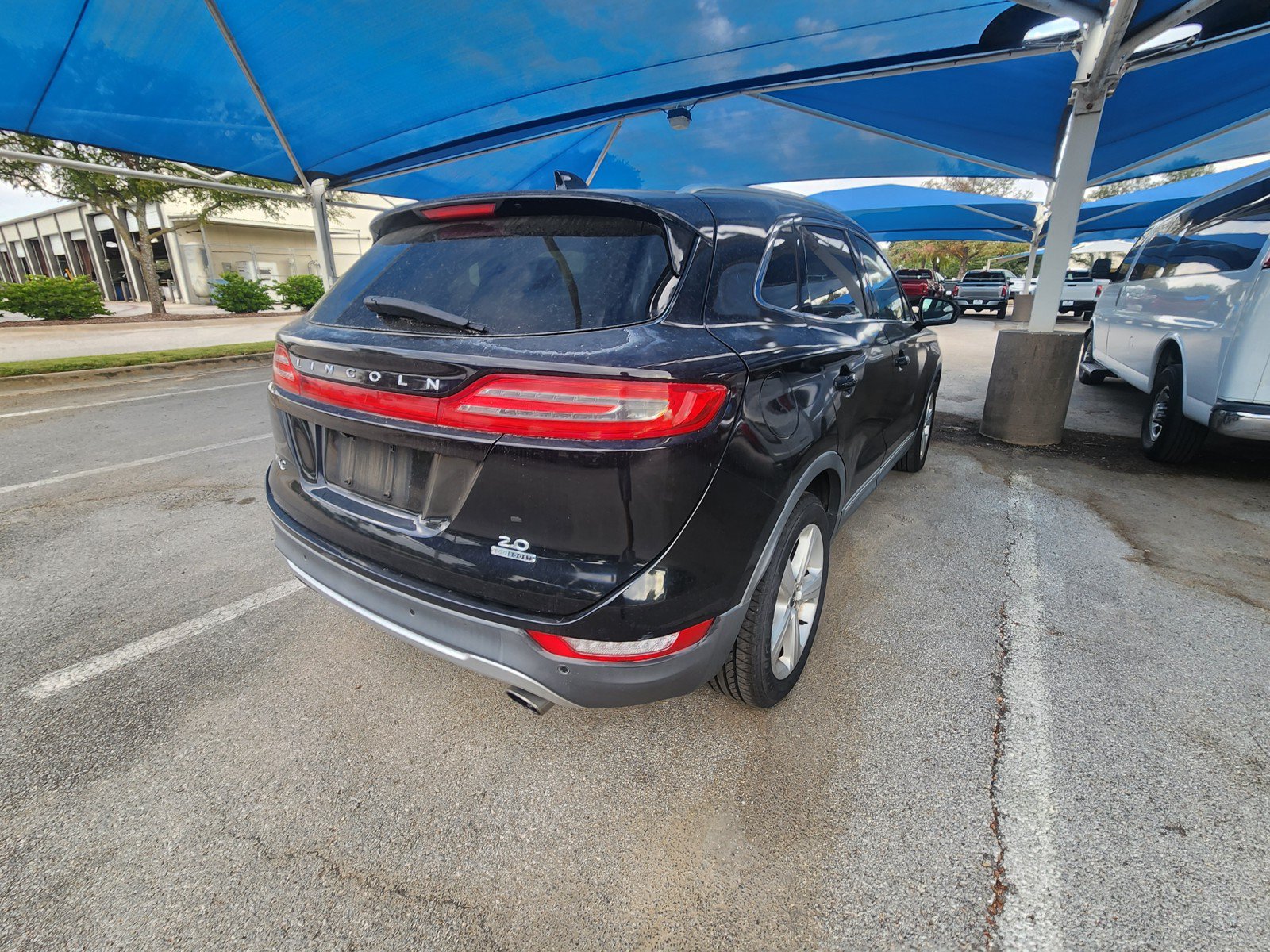 Used 2015 Lincoln MKC FWD image 4