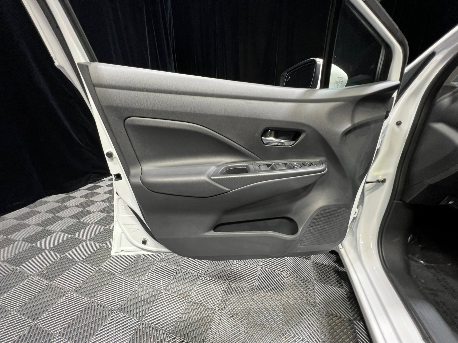 New 2025 Nissan Versa SV w/ Trunk Package image 13