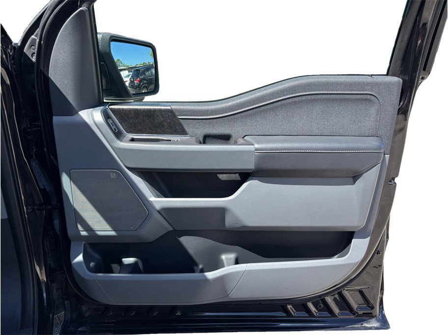 Used 2022 Ford F150 Lightning XLT w/ Equipment Group 312A High image 46