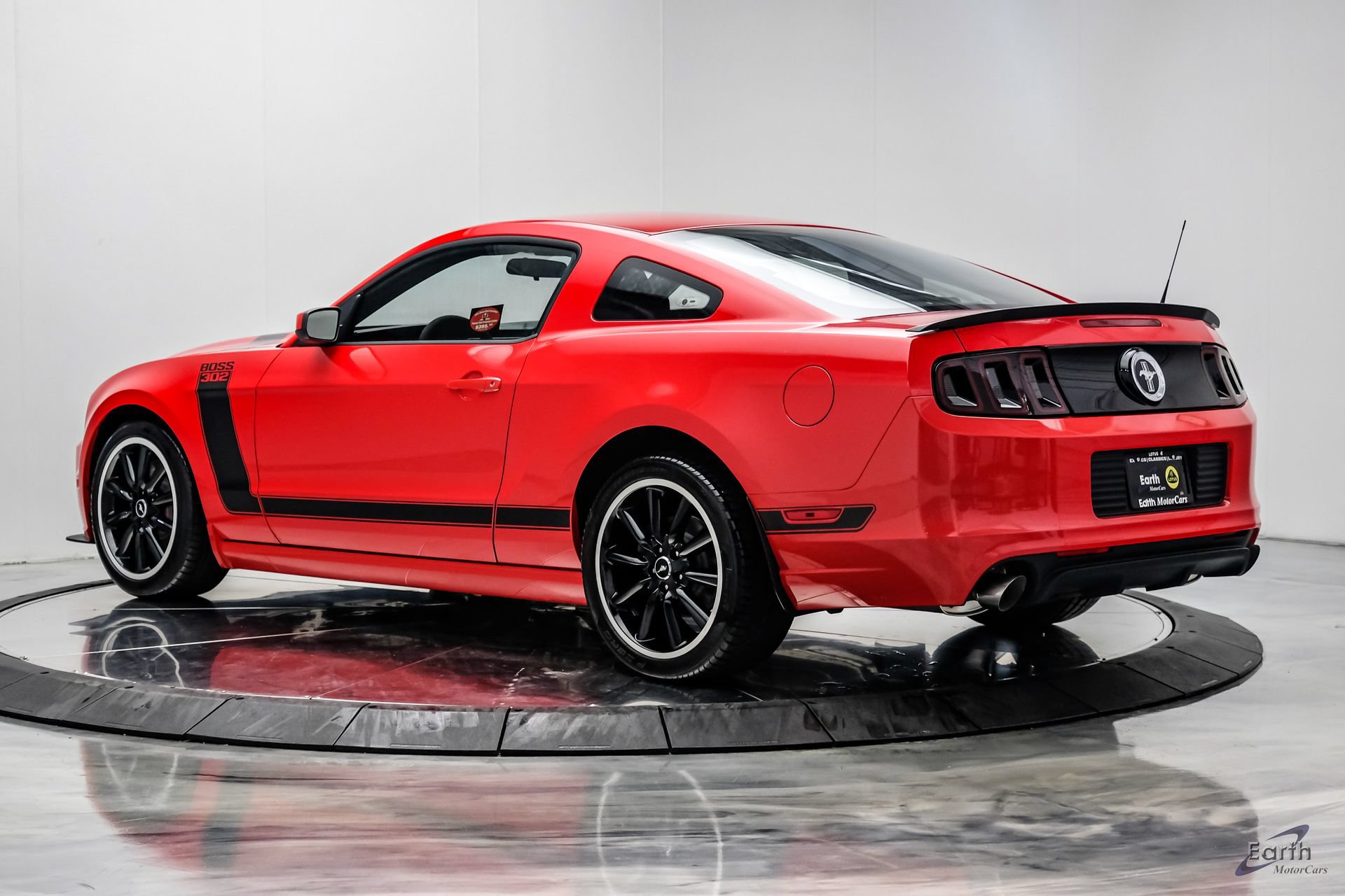 Used 2013 Ford Mustang Boss 302 w/ Boss 302 Accessory Pkg RWD image 10
