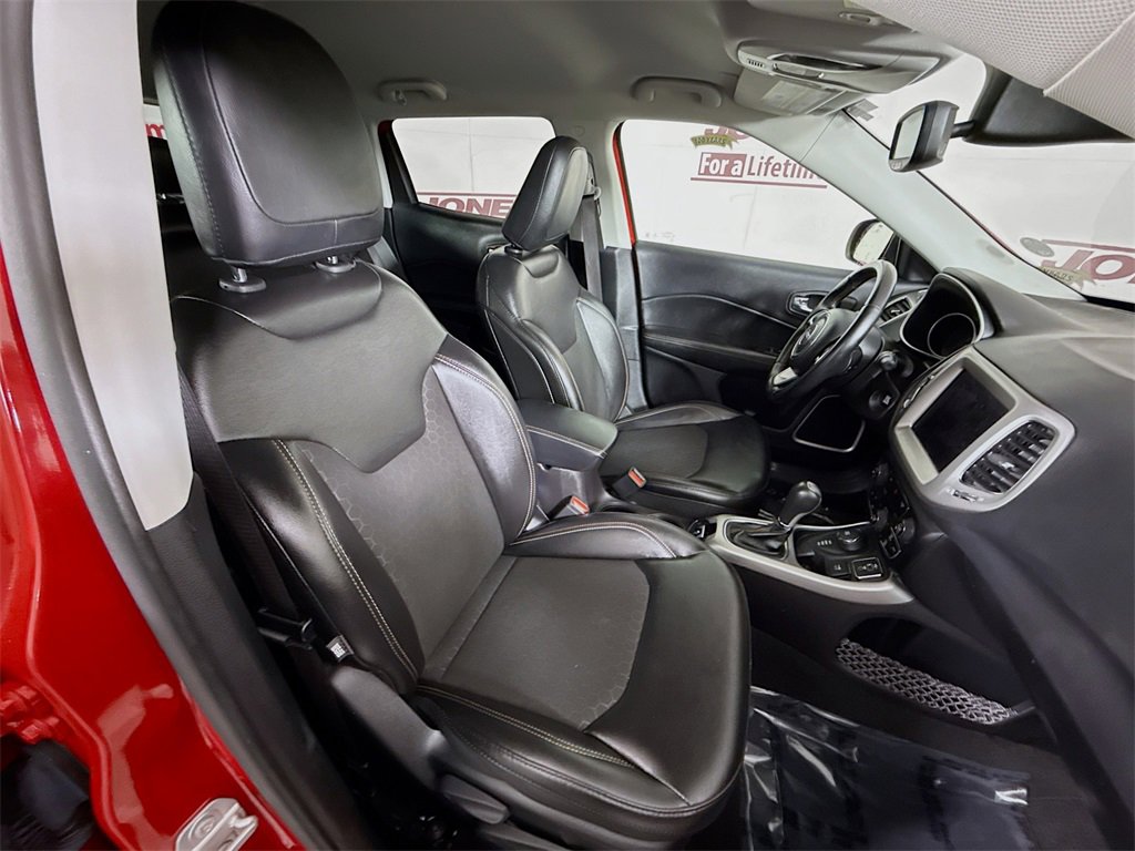 Used 2020 Jeep Compass Latitude w/ Popular Equipment Group image 31