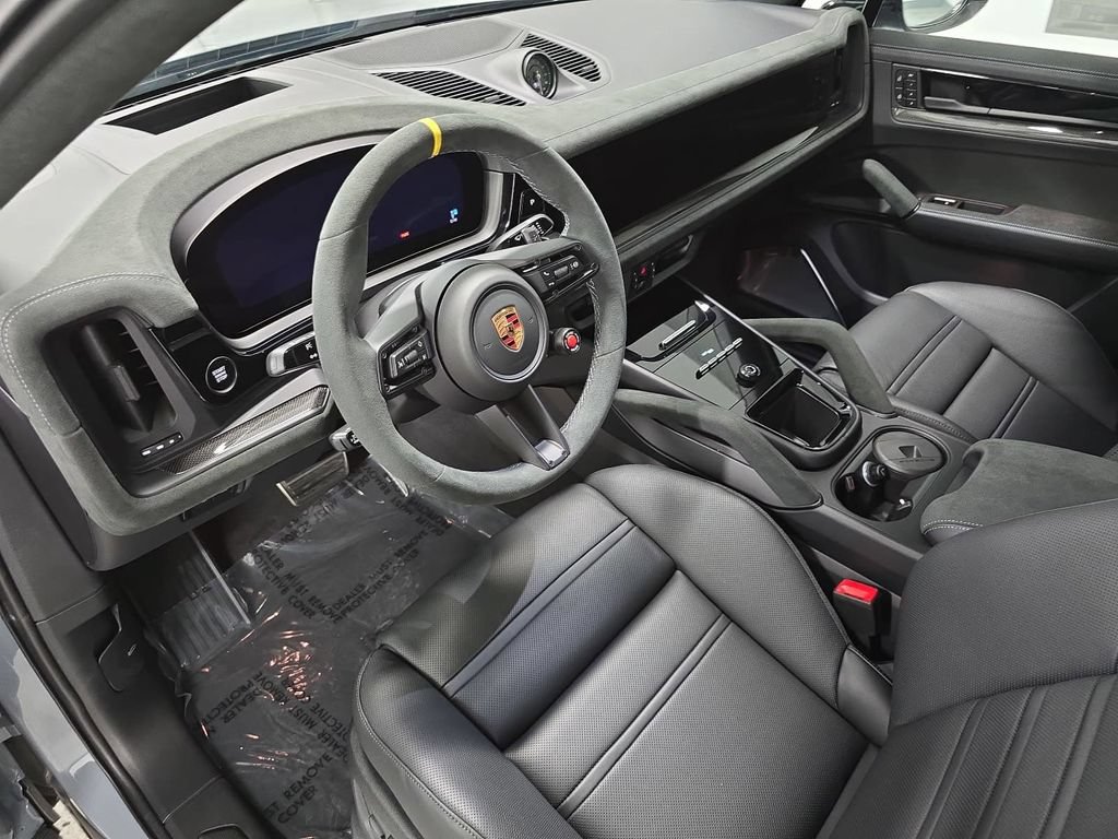 New 2026 Porsche Cayenne Turbo GT AWD/4WD image 4