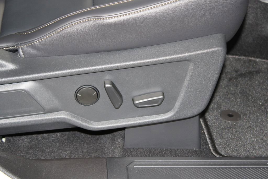 New 2025 Ford Bronco Badlands image 26