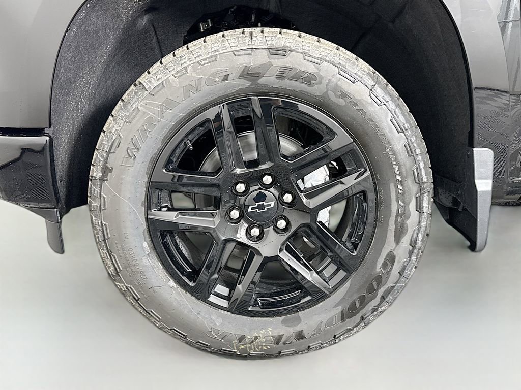 New 2026 Chevrolet Silverado 1500 Custom w/ Turbomax Blackout Package image 28