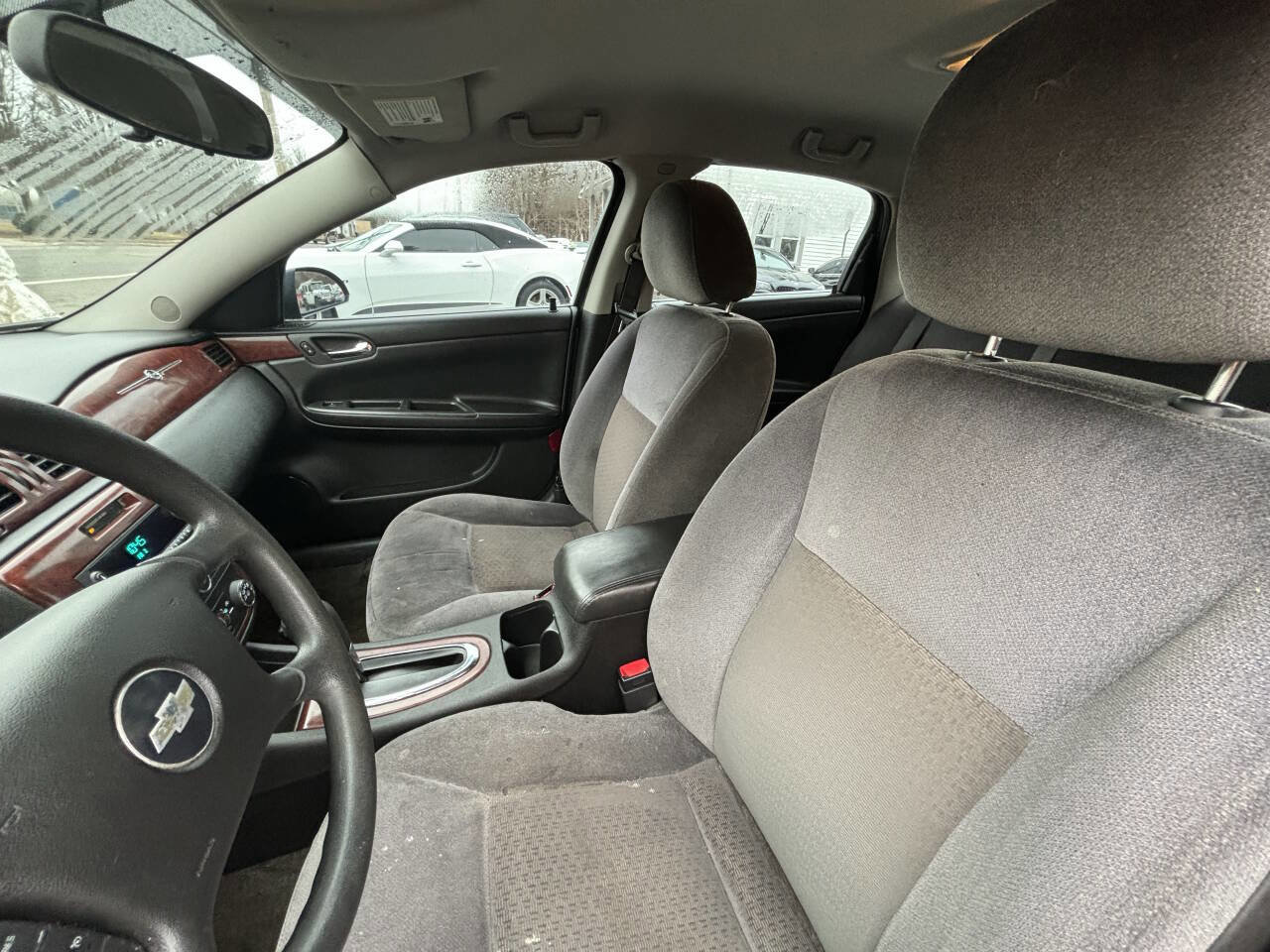 Used 2009 Chevrolet Impala LT image 9