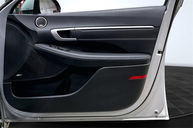 Used 2025 Hyundai Sonata Limited image 24