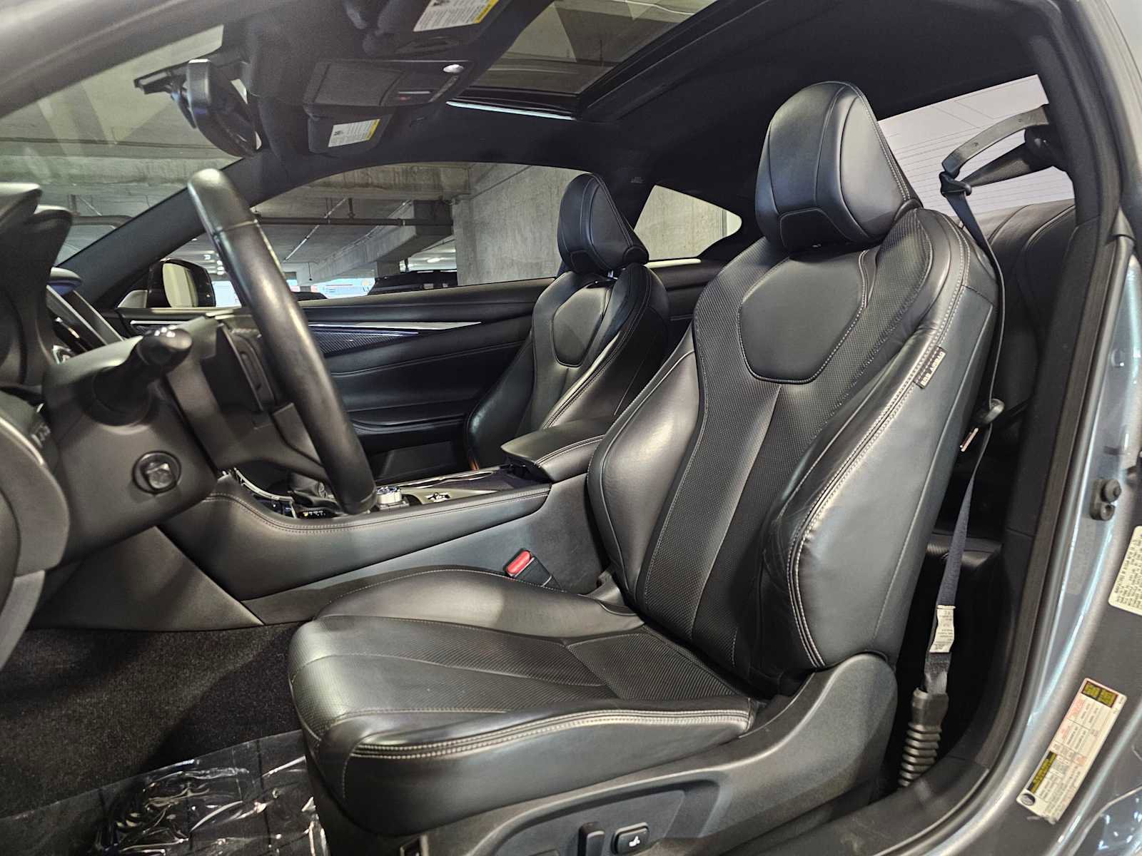 Used 2017 INFINITI Q60 3.0t Sport image 31