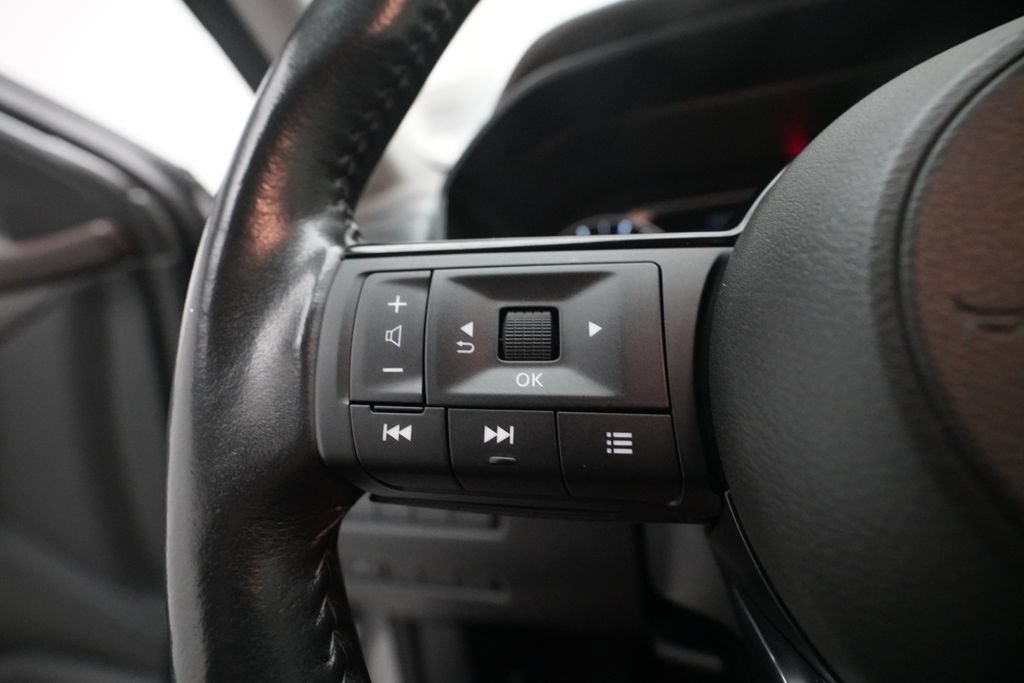 Used 2021 Nissan Rogue S AWD/4WD image 17