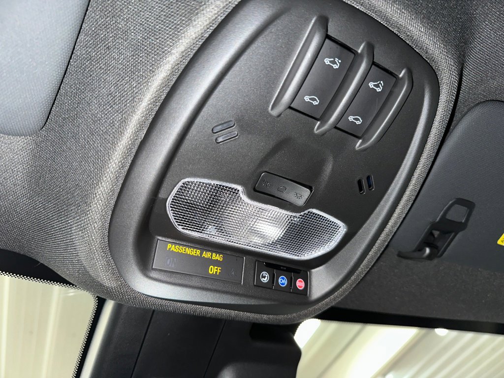 Used 2024 Buick Envista Sport Touring w/ Convenience I Package image 16