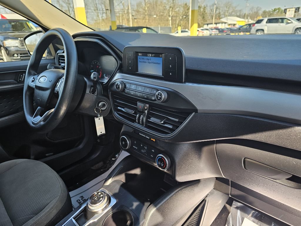 Used 2020 Ford Escape S AWD/4WD image 36