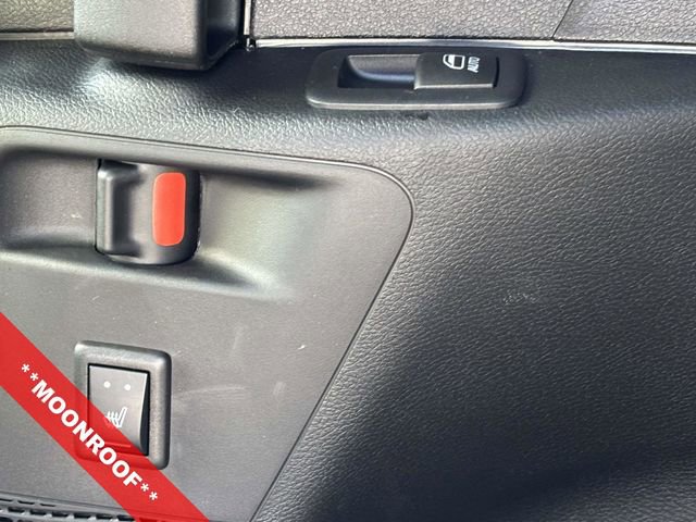 New 2026 Chrysler Pacifica Limited w/ Uconnect Theater Family Group image 13