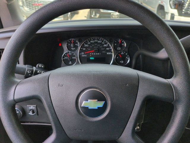Used 2019 Chevrolet Express 2500 RWD image 24