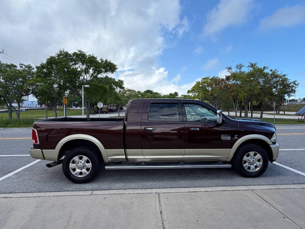 Used 2015 RAM 2500 Longhorn RWD image 13