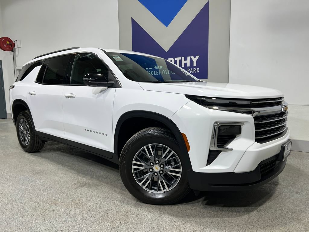 Used 2024 Chevrolet Traverse LT w/ LPO, Floor Liner Package image 2