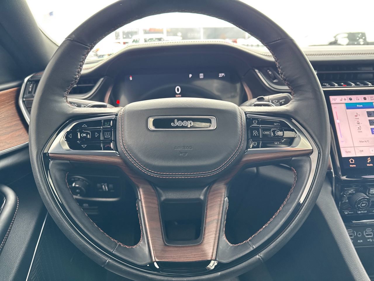 Used 2023 Jeep Grand Cherokee L Summit w/ Advanced Protech Group IV image 19