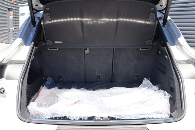 Used 2026 Porsche Cayenne S AWD/4WD image 24