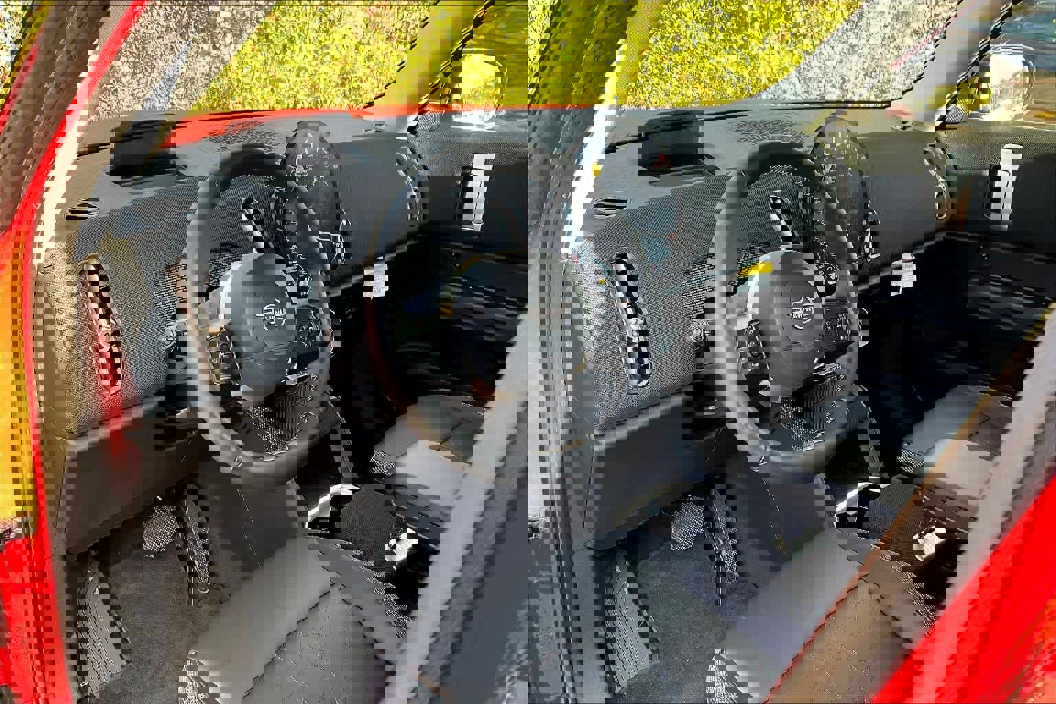 Certified 2025 MINI Cooper Countryman S w/ Comfort Package Max image 17