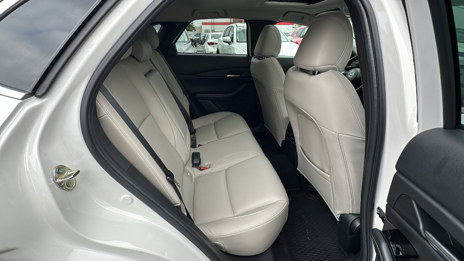 Certified 2025 MAZDA CX-30 AWD 2.5 S w/ Preferred Package image 22