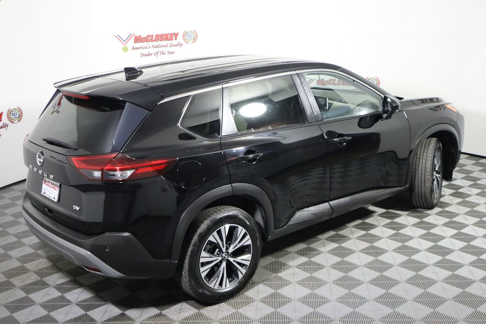 Used 2023 Nissan Rogue SV FWD image 5