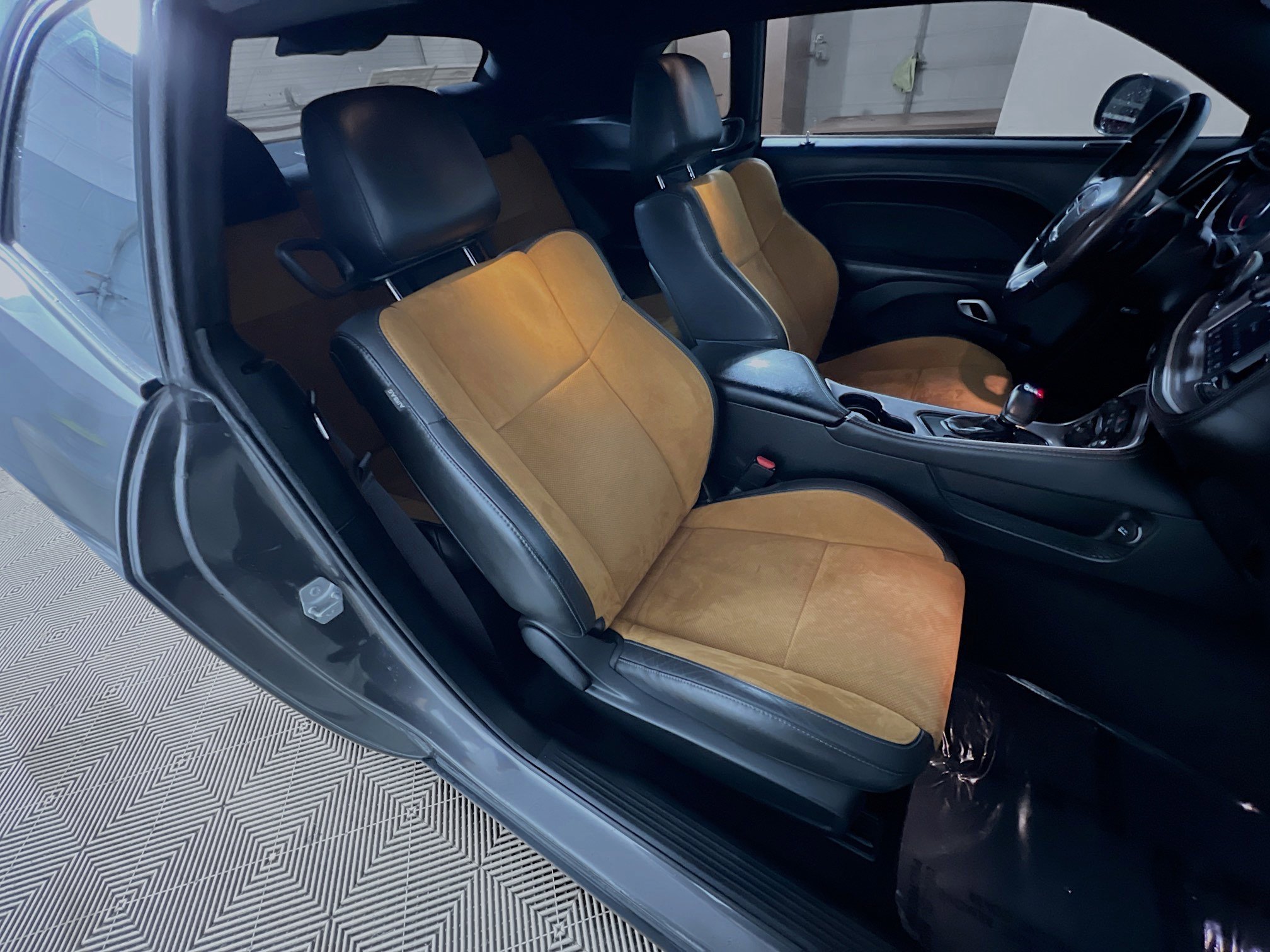 Used 2022 Dodge Challenger GT w/ Plus Package RWD image 31