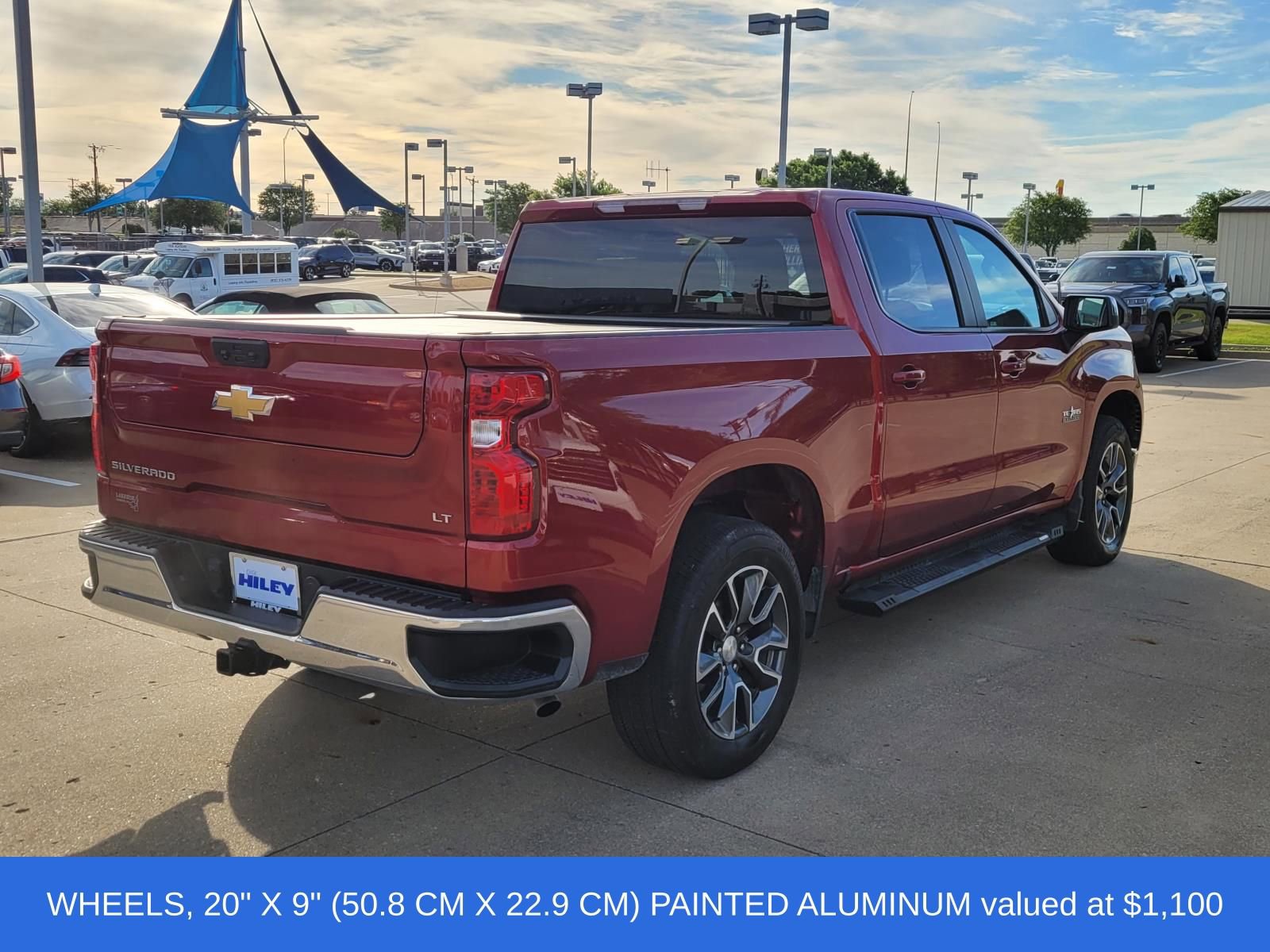 Used 2024 Chevrolet Silverado 1500 LT image 4