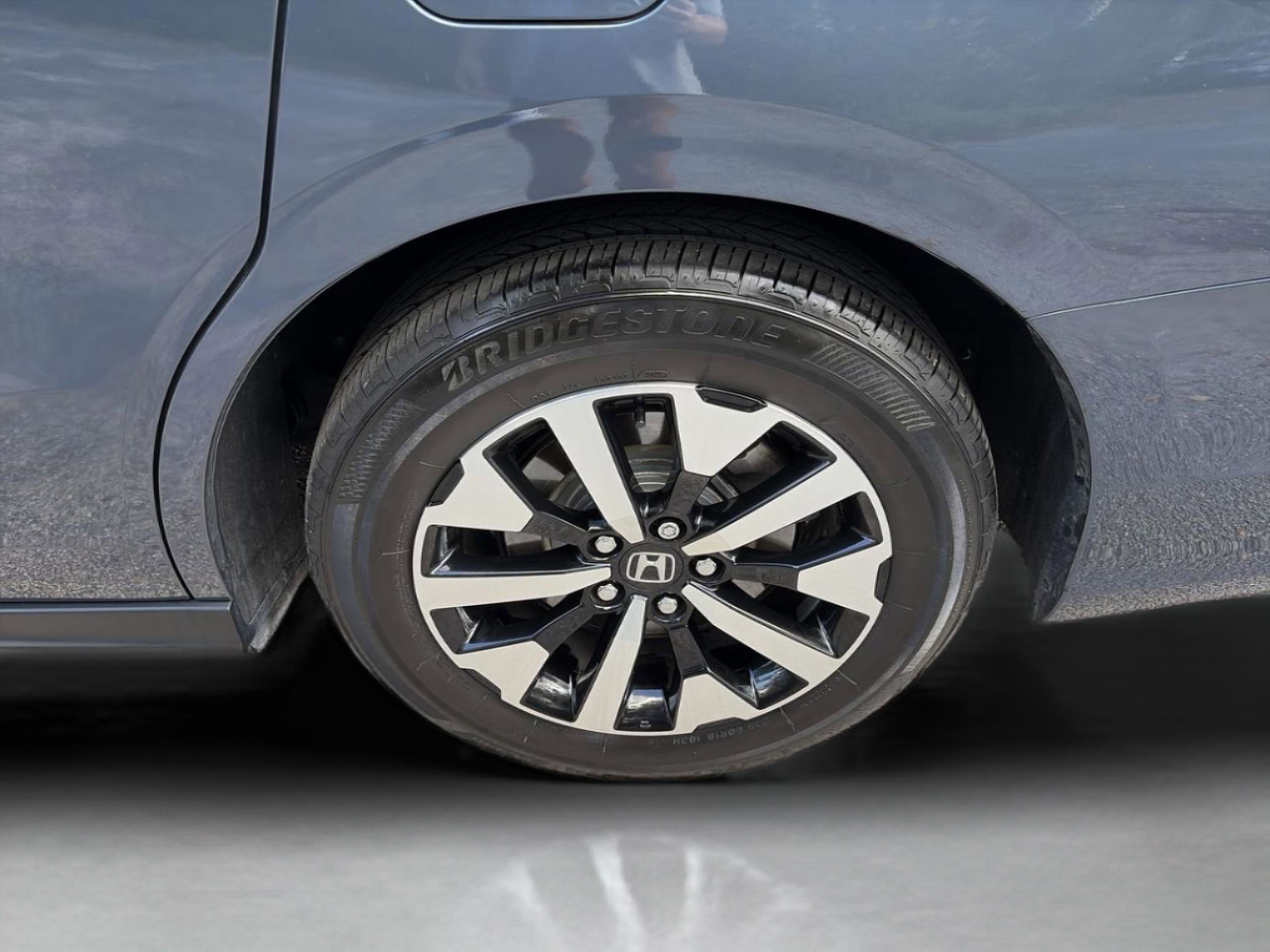 Certified 2025 Honda Odyssey EX-L image 30